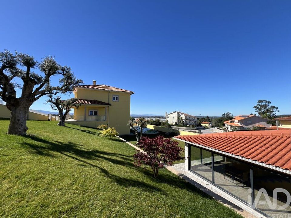 Casa de cidade em Mangualde, Viseu - foto 1