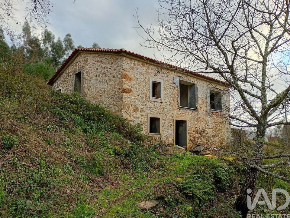Rekkehus i Figueiro dos Vinhos, Leiria - bilde 1