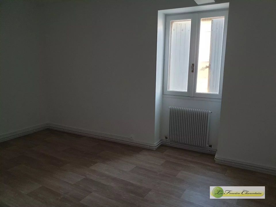 Villa em Saint-Yrieix-Sur-Charente, Charente - foto 3