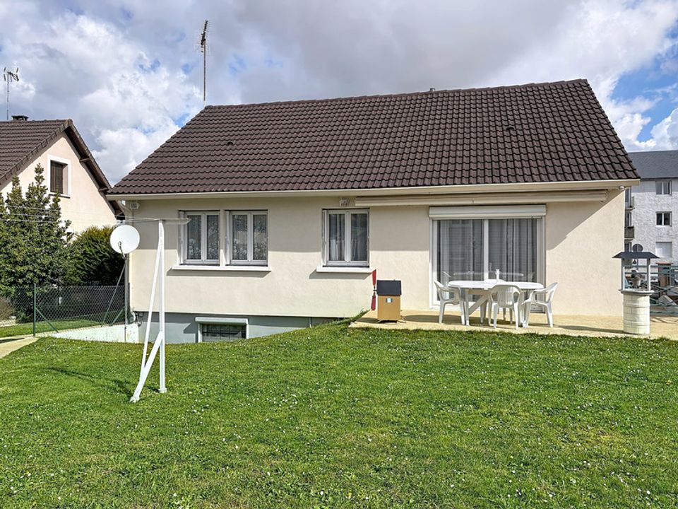 Villa in Etampes, Essonne - photo 3