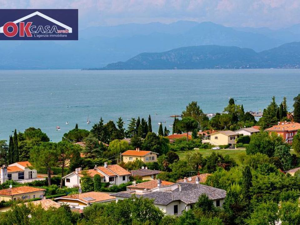 Helårsgrund i Castelnuovo del Garda, Verona - foto 1