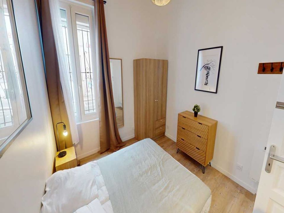 Apartment in Bordeaux, Gironde - photo 2
