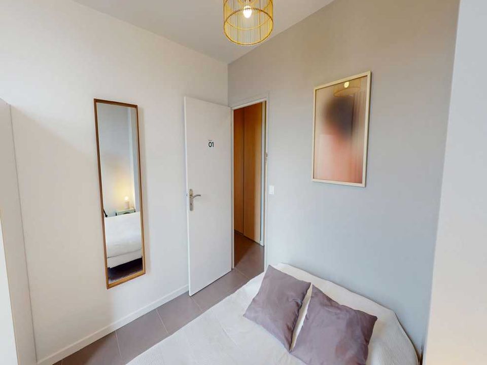 Apartment in Lyon, Rhone - photo 3