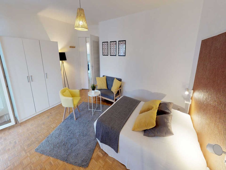 Apartment in Lyon, Rhone - photo 1