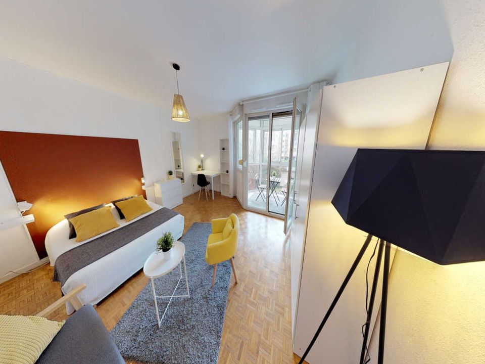 Apartment in Lyon, Rhone - photo 3