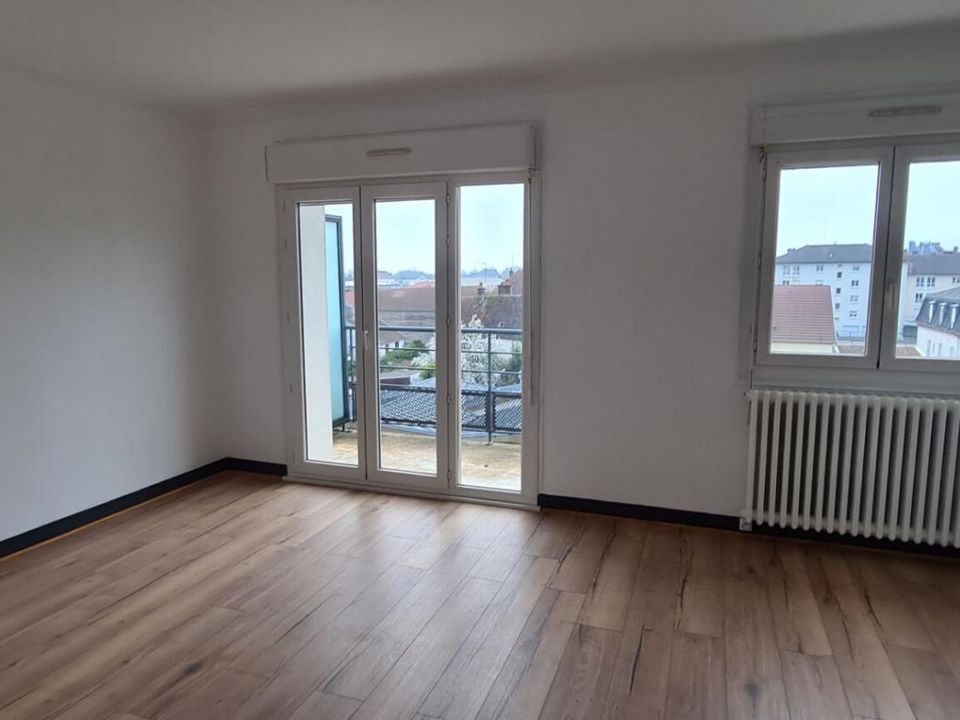 Apartment in Gray, Haute-Saone - photo 2