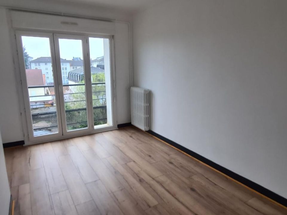 Apartment in Gray, Haute-Saone - photo 3