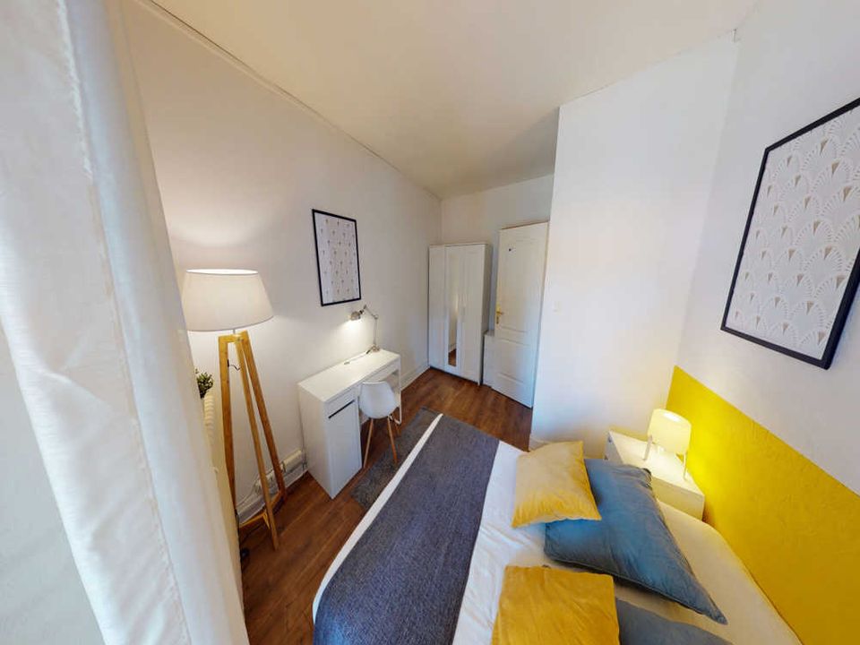 Apartment in Toulouse, Haute-Garonne - photo 2