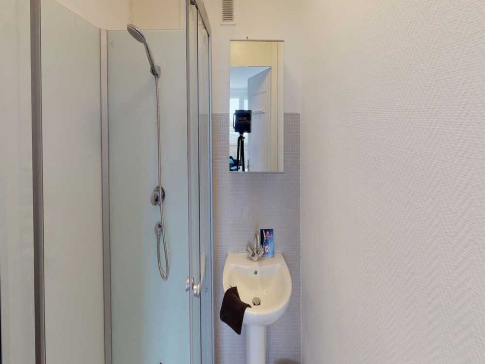 Apartment in Lille, Nord - photo 4