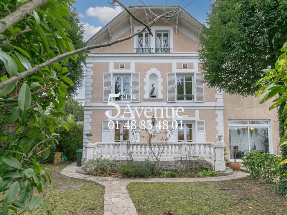 Villa i Saint-Maur-des-Fossés, Val-de-Marne - foto 1