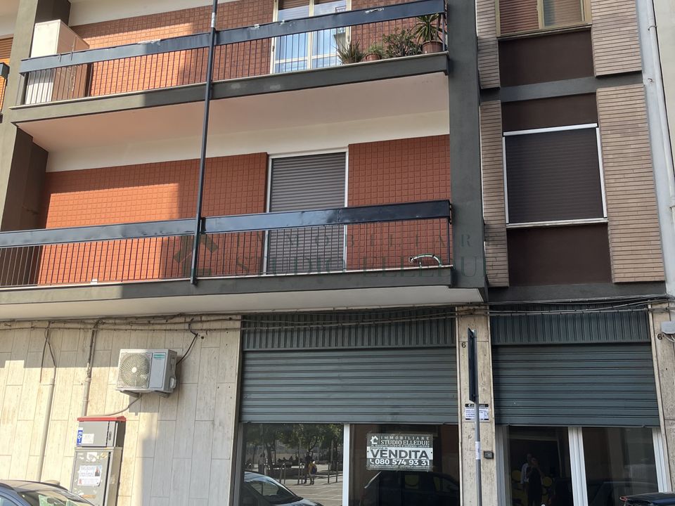 Erhvervsejendom i Bari, Bari - foto 3