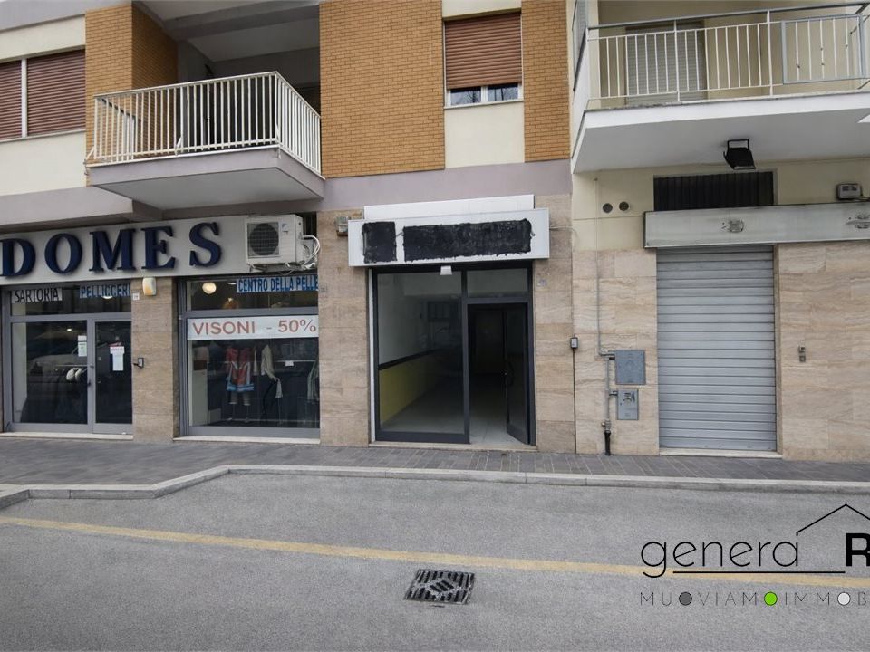 Erhvervsejendom i Pescara, Pescara - foto 1