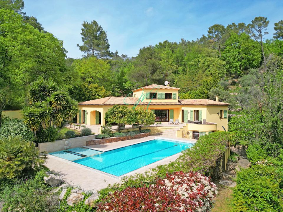 Villa i Le Rouret, Alpes-Maritimes - foto 1