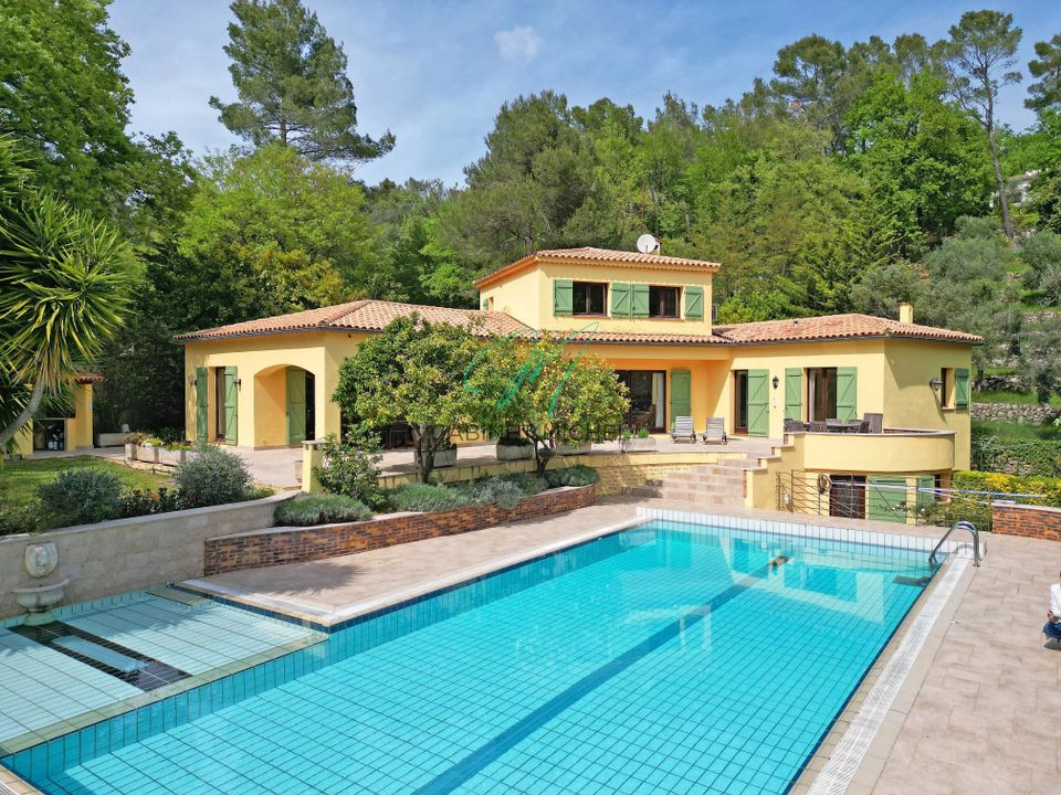 Villa i Le Rouret, Alpes-Maritimes - foto 2