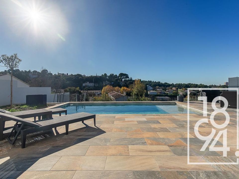 Villa in Allauch, Bouches-du-Rhone - foto 1