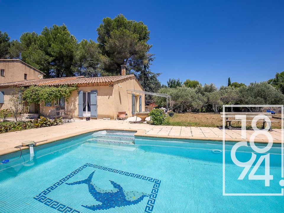 Villa i Aix-en-Provence, Bouches-du-Rhone - foto 1
