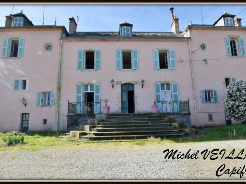 Villa i Villeneuve-sur-Allier, Allier - foto 1