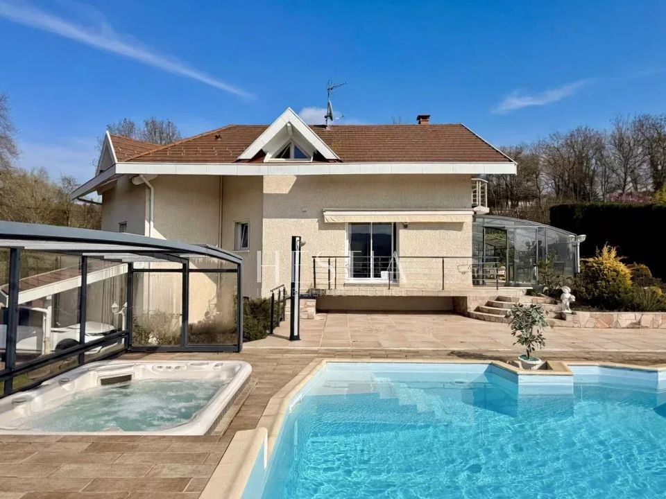 Villa i Saint-Martin-Bellevue, Haute-Savoie - foto 1