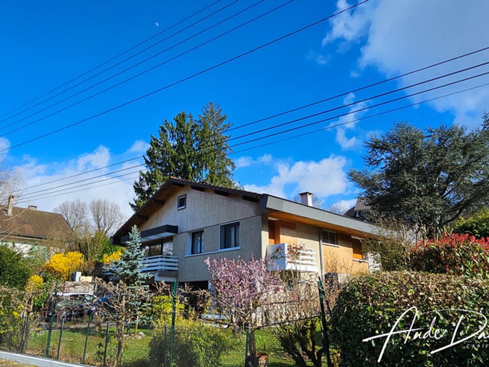 Villa i Saint-Jorioz, Haute-Savoie - foto 1