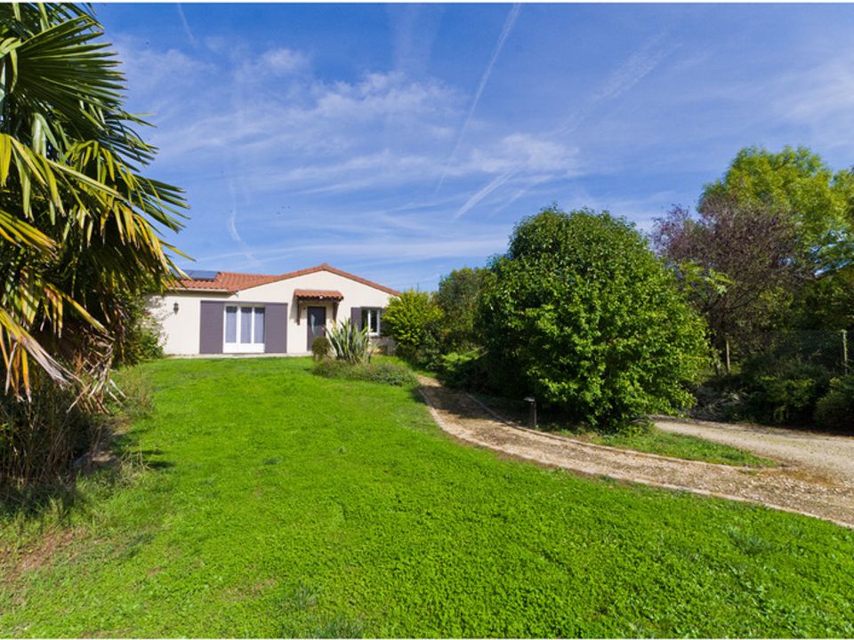 Villa i Saint-Georges-les-Baillargeaux, Vienne - foto 1