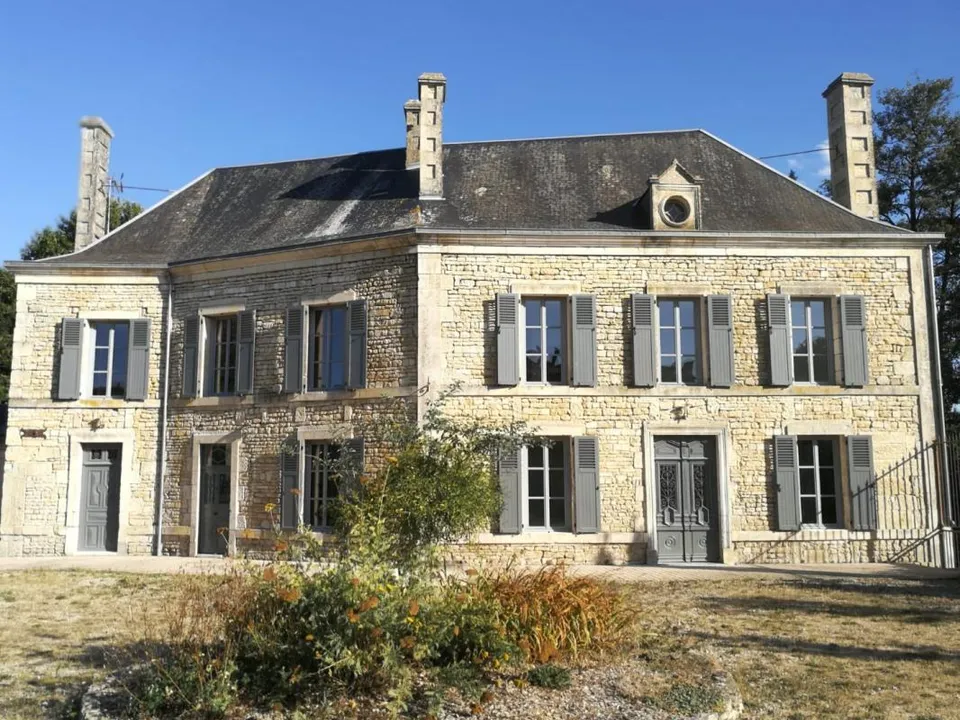 Villa i Salles, Deux-Sevres - foto 1