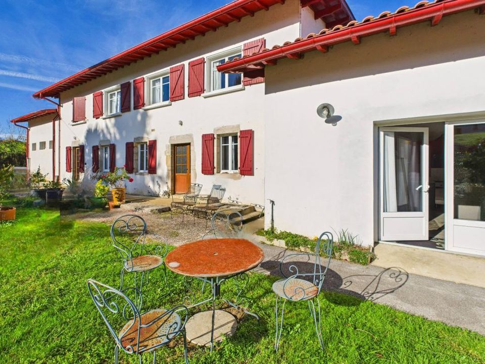 Villa i Guiche, Pyrenees-Atlantiques - foto 1