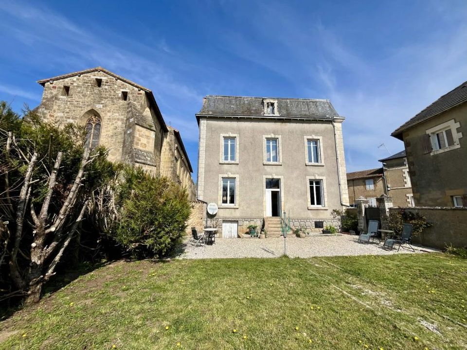 Villa en Pressac, Vienne - foto 1