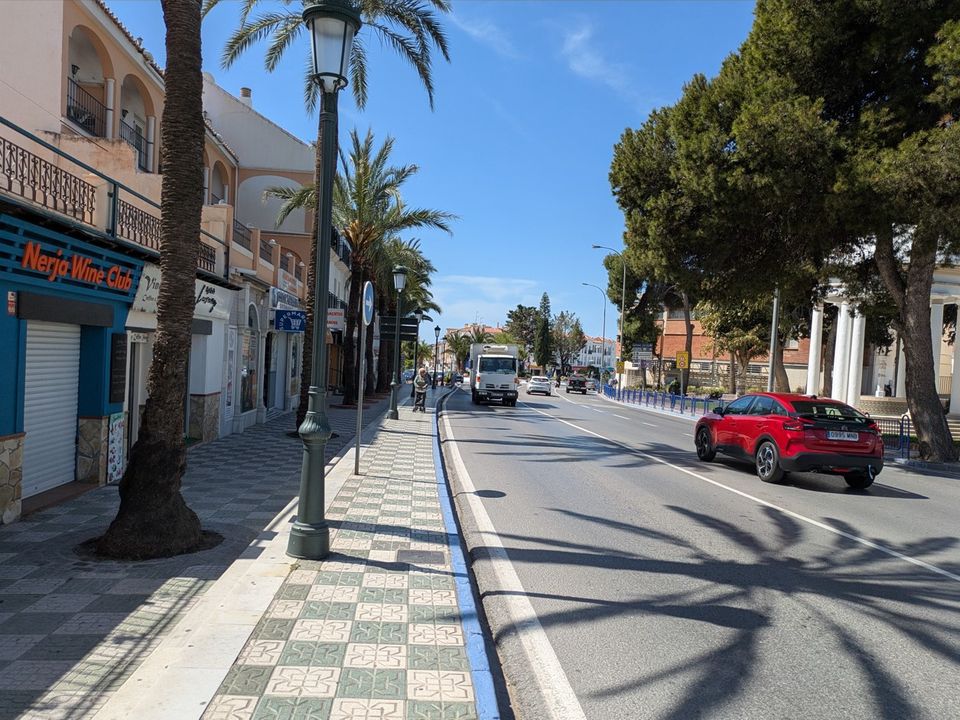 Erhvervsejendom i Nerja, Malaga - foto 3