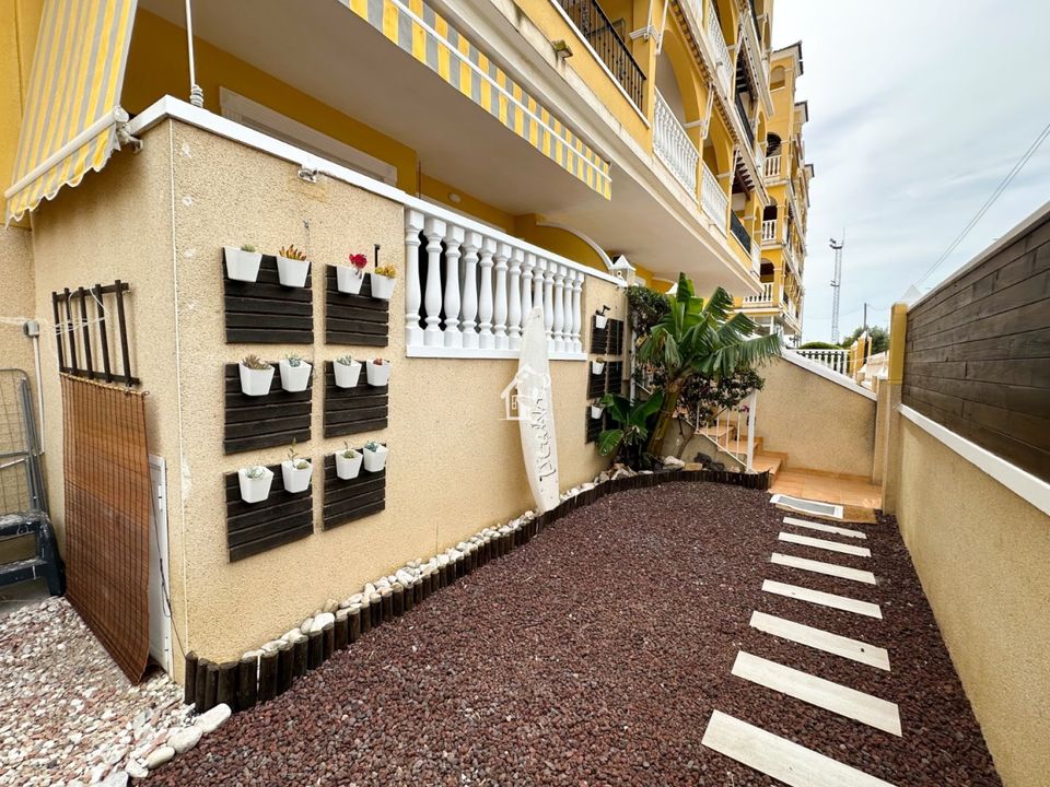 Apartment in Algorfa, Alicante - photo 1