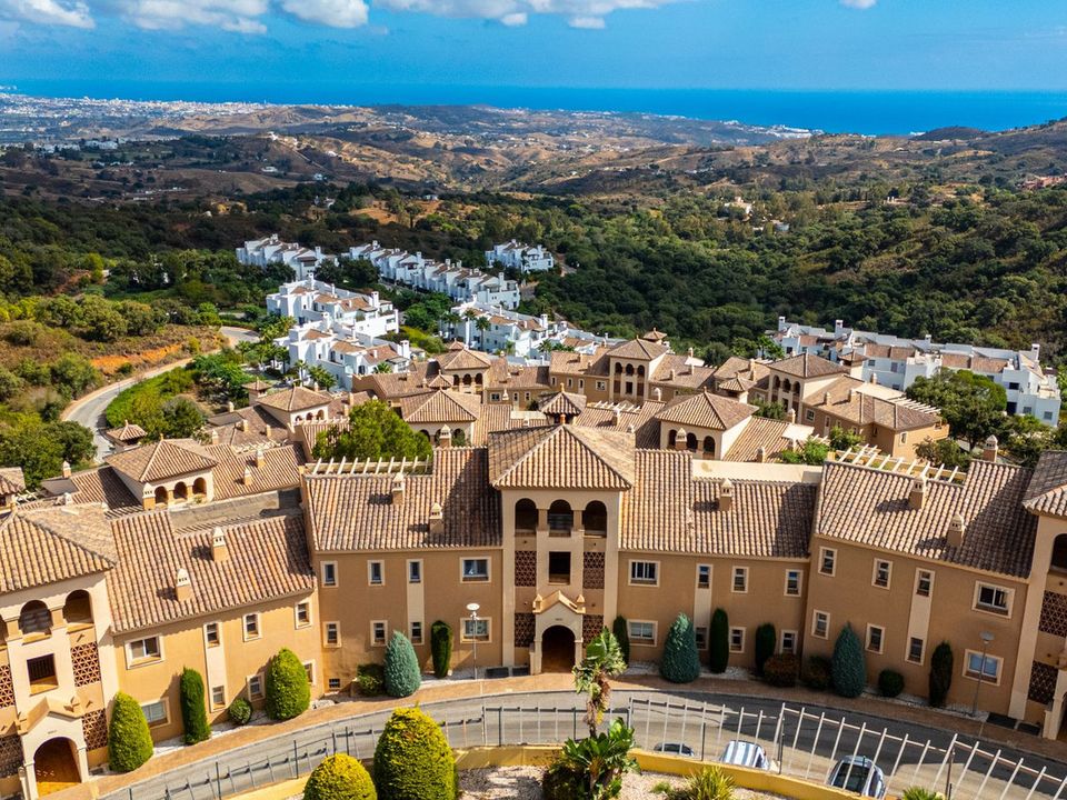 Lejlighed i Elviria Hills, Malaga - foto 4