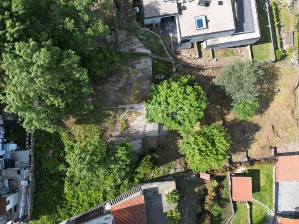 Helårsgrund i Santo Tirso, Porto - foto 2