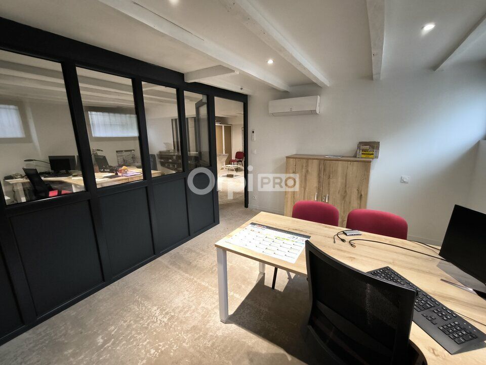 L'establiment comercial a Brive-la-Gaillarde, Correze - foto 3