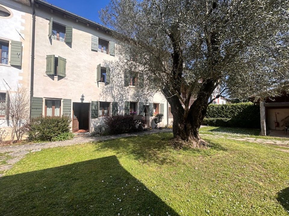 Rækkehus i Castelcucco, Treviso - foto 1