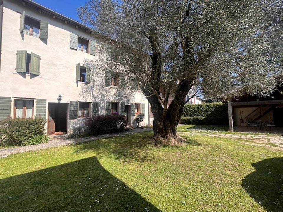 Rækkehus i Castelcucco, Treviso - foto 1