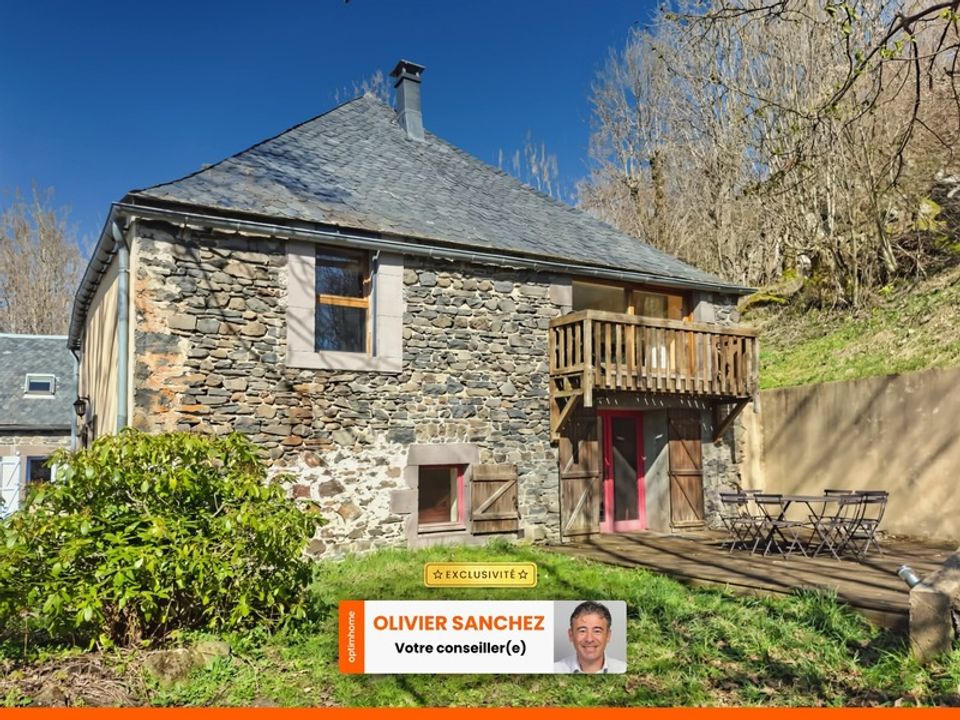 Villa i Saint-Bonnet-Pres-Orcival, Puy-de-Dome - foto 1