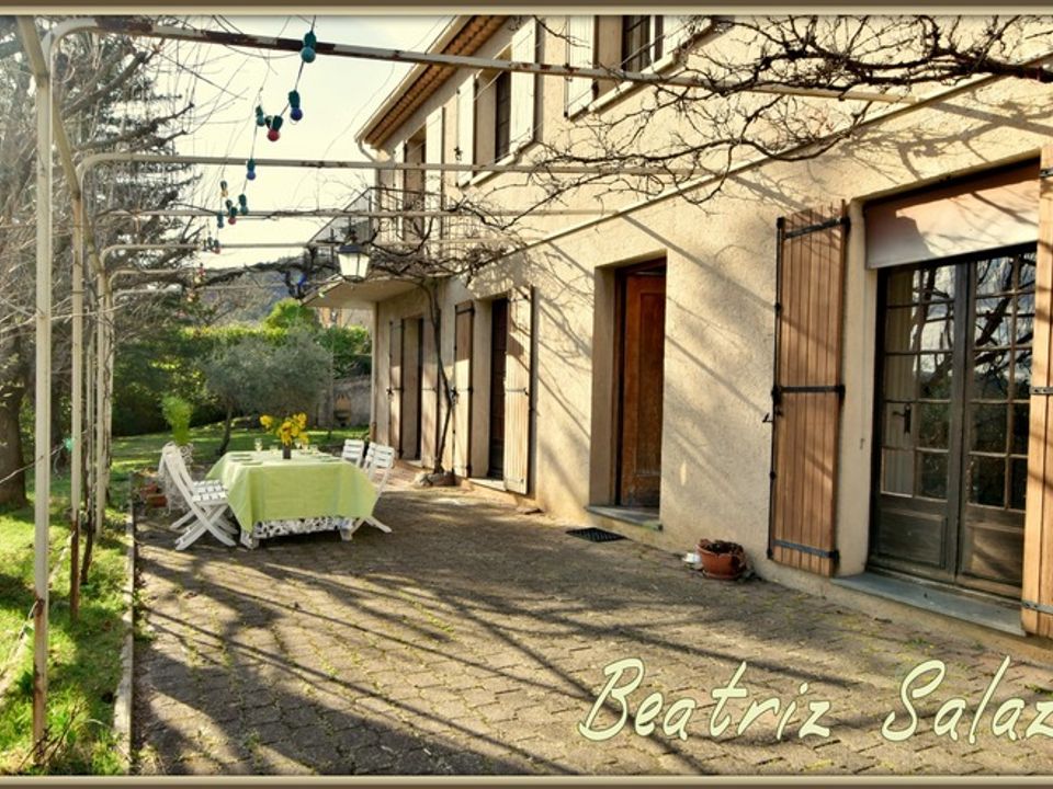 Villa i Digne-les-Bains, Alpes-de-Haute-Provence - foto 2
