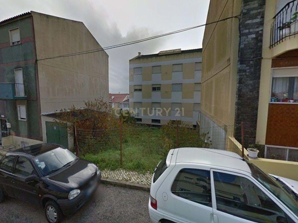 Helårsgrund i Odivelas, Lisbon - foto 1