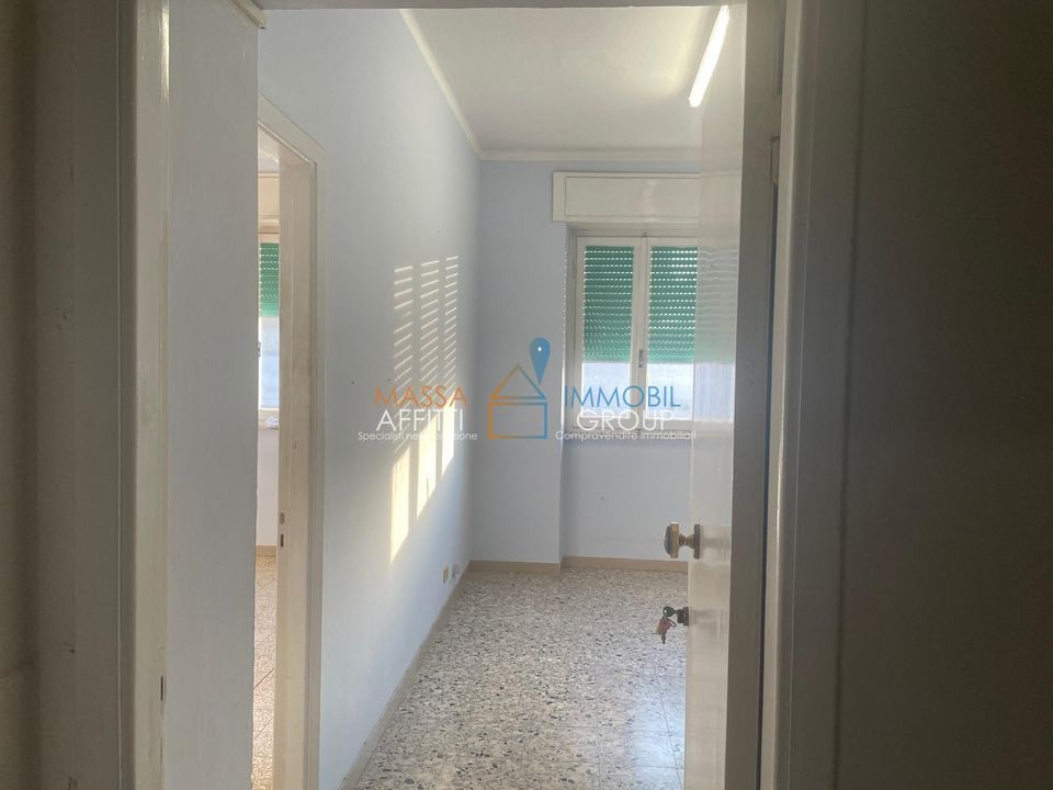 Commercial property in Massa, Massa and Carrara - photo 5