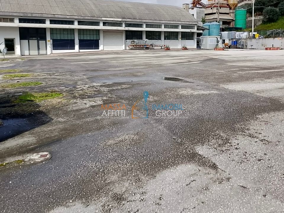 Erhvervsejendom i Montignoso, Massa and Carrara - foto 1