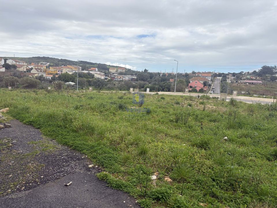 Helårsgrund i Rio de Mouro-Estacao, Lisbon - foto 3
