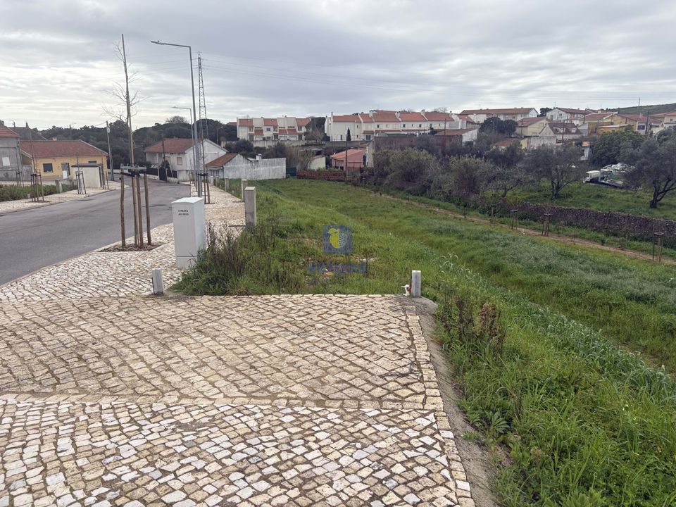 Helårsgrund i Rio de Mouro-Estacao, Lisbon - foto 4