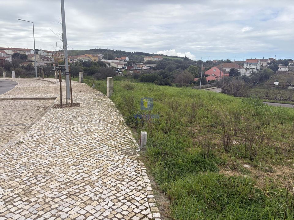 Helårsgrund i Rio de Mouro-Estacao, Lisbon - foto 1