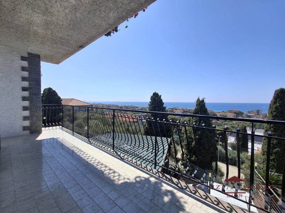 Lejlighed i Bordighera, Imperia - foto 3