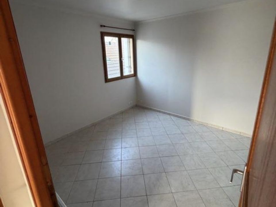 Apartment in Villeparisis, Seine-et-Marne - photo 2