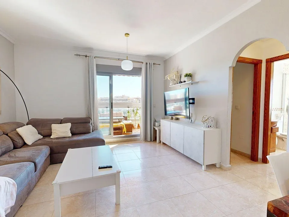 Lejlighed i Los Arenales Del Sol, Alicante - foto 1