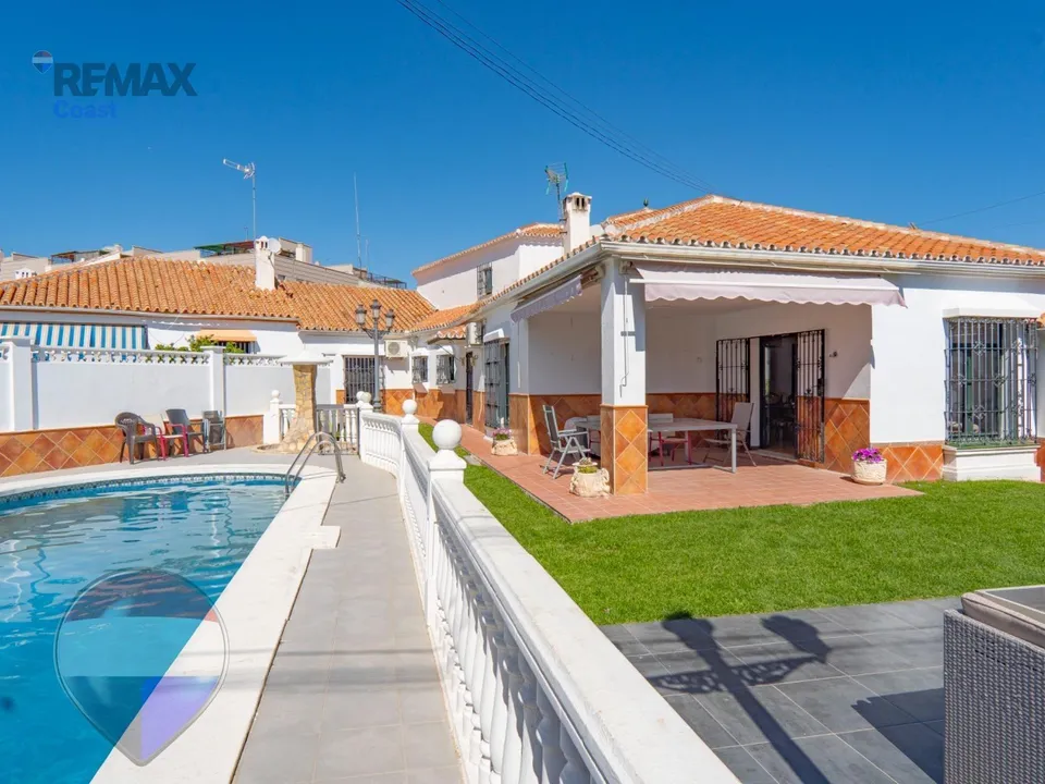 Villa i Rincon De La Victoria, Malaga - foto 1