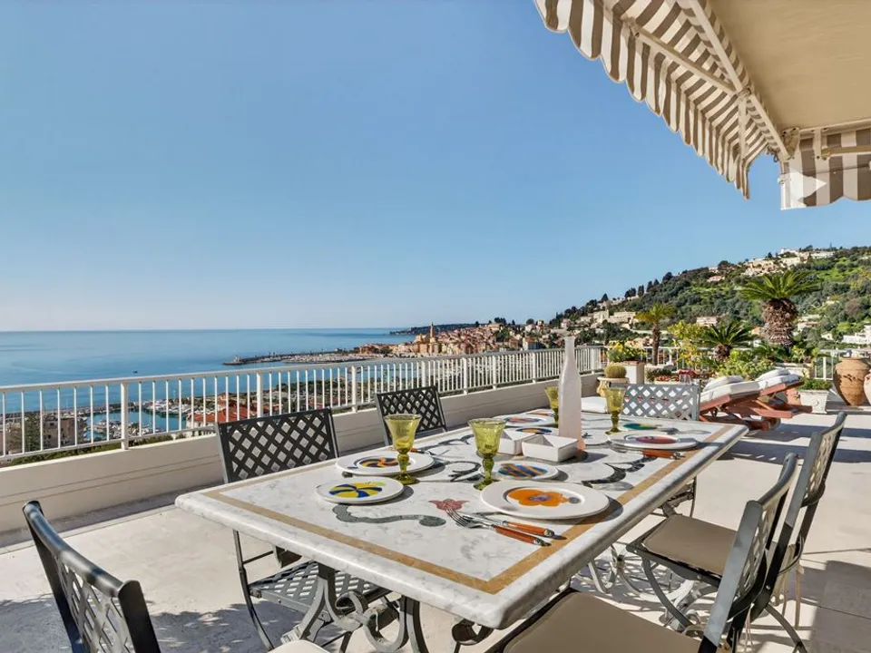 Lejlighed i Menton, Alpes-Maritimes - foto 1