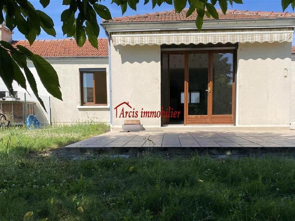 Villa i Arcis-sur-Aube, Aube - foto 1