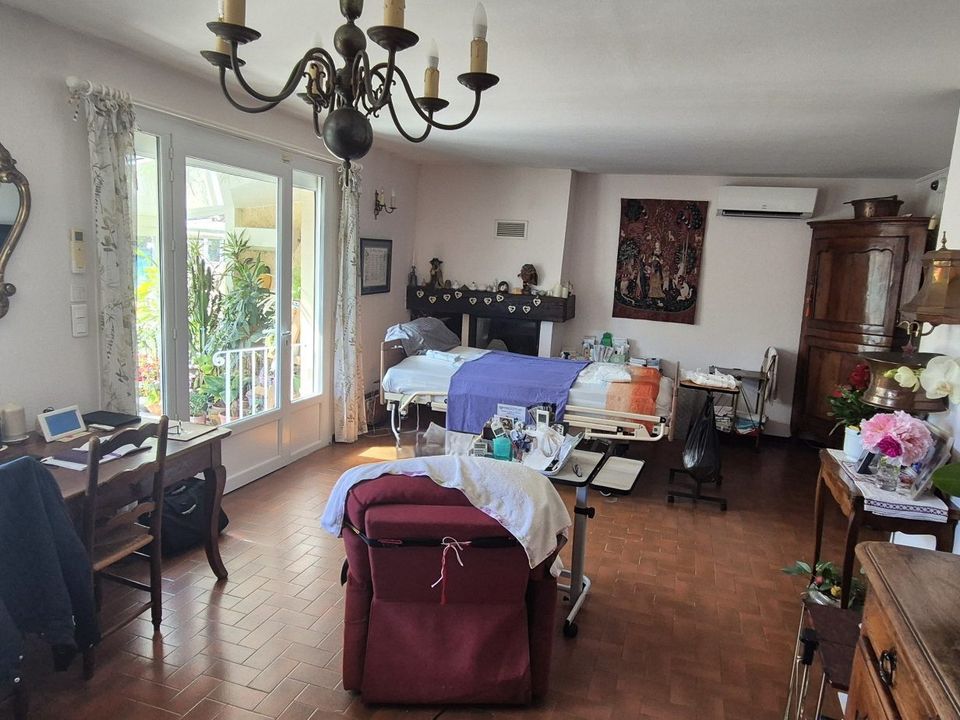 Villa en Arles, Bouches-du-Rhone - foto 3