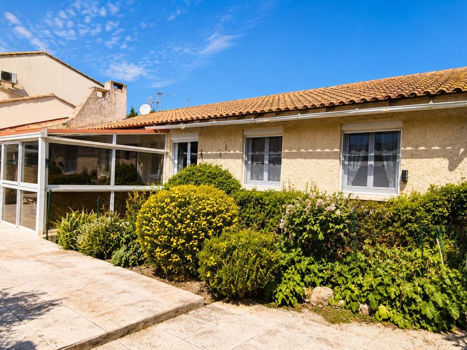 Villa i Arles, Bouches-du-Rhone - foto 1
